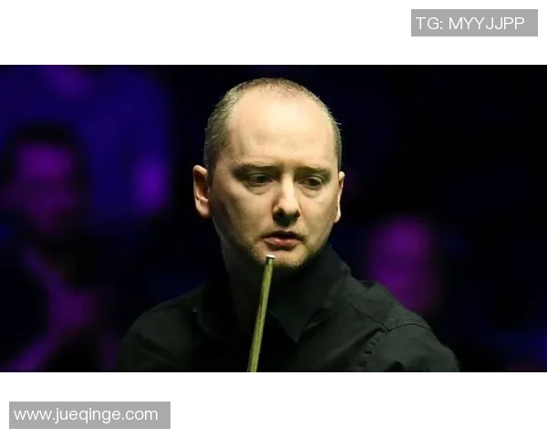 苏格兰足球传奇球星回顾与现役球员表现分析